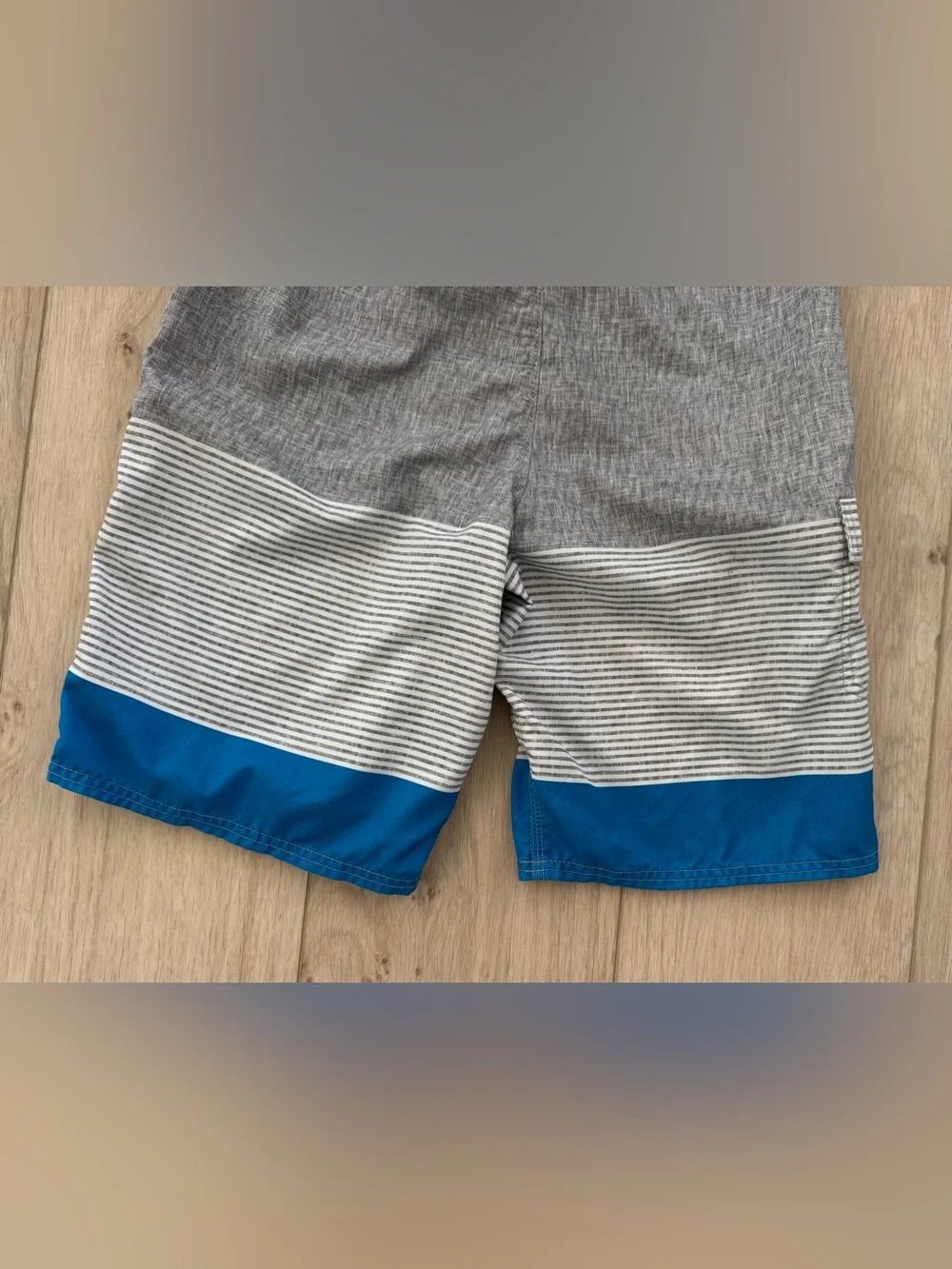Mens O’Neill gray blue stripe board shorts surf swim trunks size 32 unlined